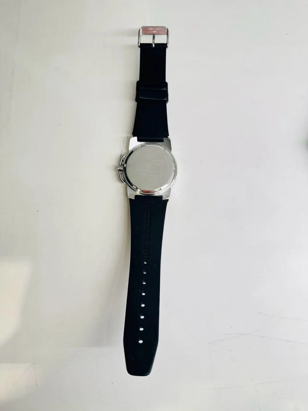 Tommy Hilfiger Men’s Watch Blue Dial Date 41mm Rubber Strap New Battery Runs